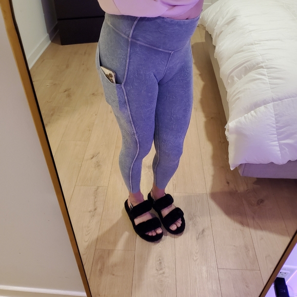 Lululemon leggins - Picture 2 of 3